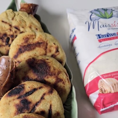 Arepas de plátano maduro con Maissísimo