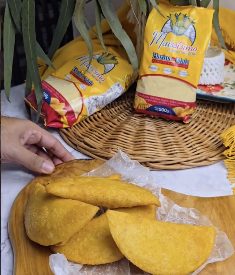 Empanadas de atún o tuna ahumada con vegetales