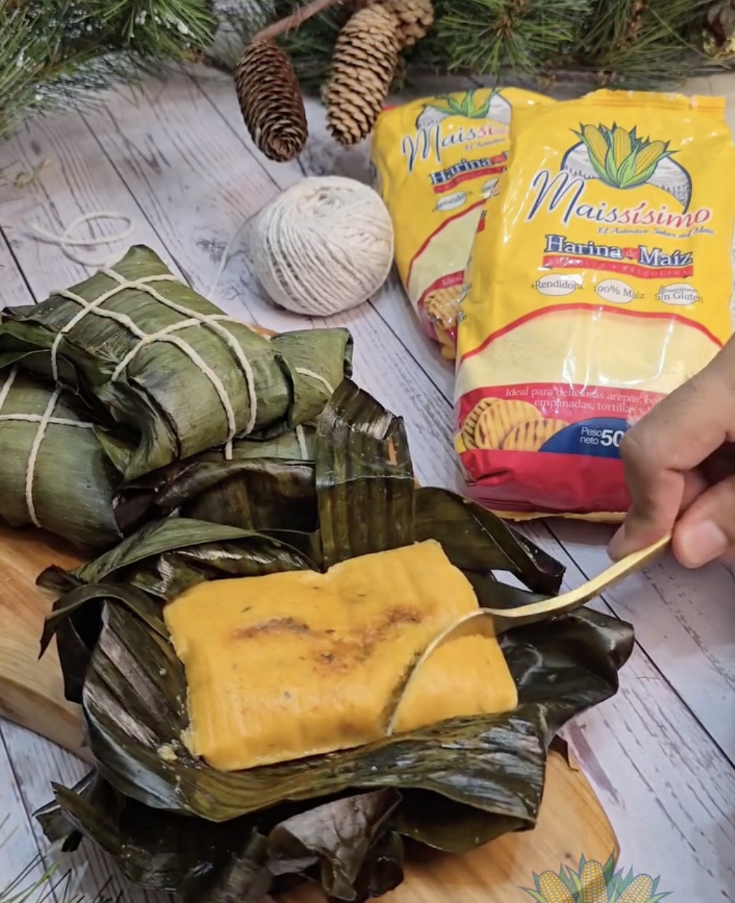 Tamal de Cerdo Envuelto con Harina de maíz